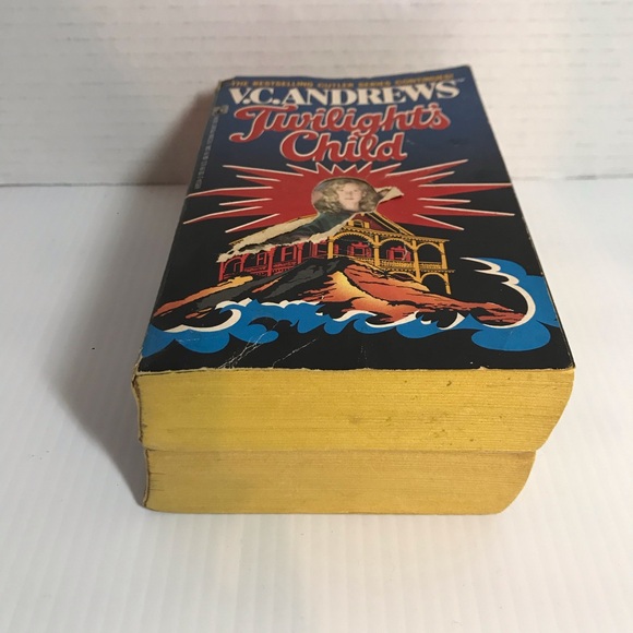 Two VC Andrews Cutler Family Twilight’s Child Secrets of the Morning Book - Picture 4 of 6